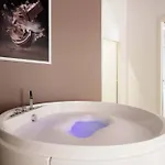 Apartament Flat With Whirlpool Bath In The Historic Centre *